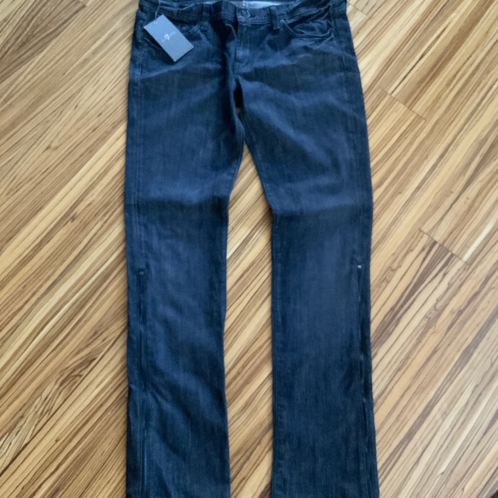 New pair of 7 for all mankind ladies jeans size 32 waist / 32 inseam